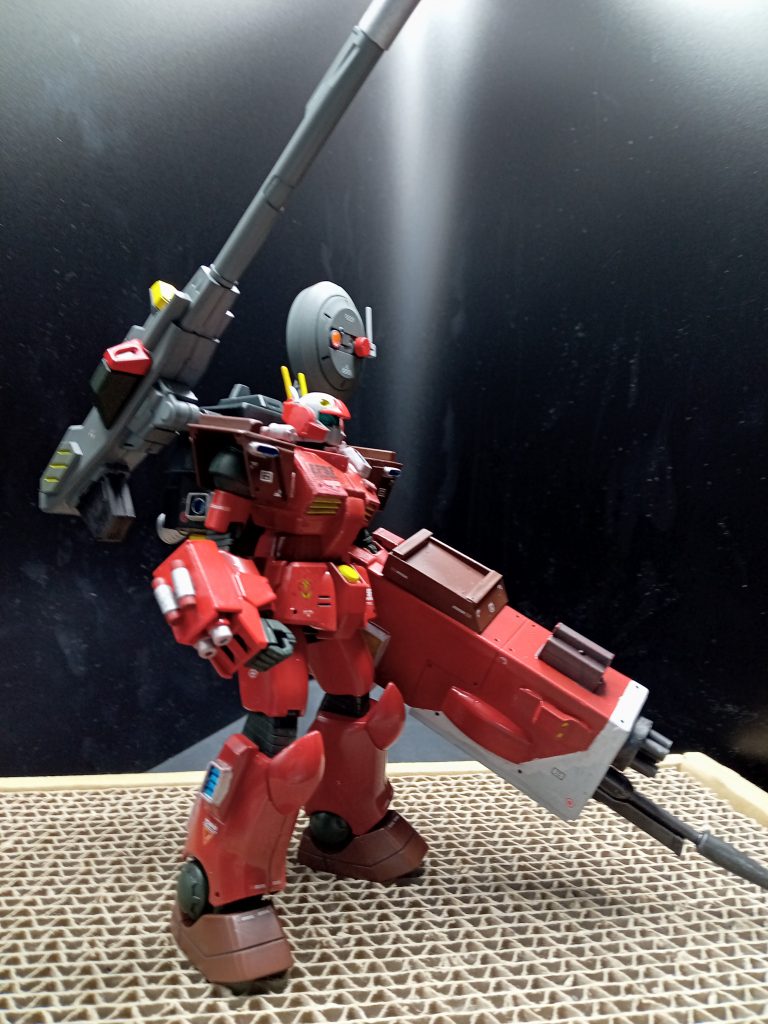 もともと付いていたキャノンを外して、ダガーL・ウインダム用のキャノンをバックパックに付けました。