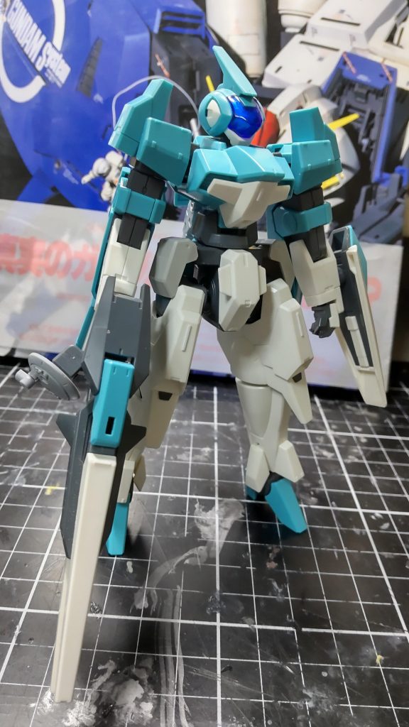 制作中の画像。少しでもセンチネルちからを高める為にコクピット周りのディテールやレドームなどいじりました。…センチネル力ってなんだよ。