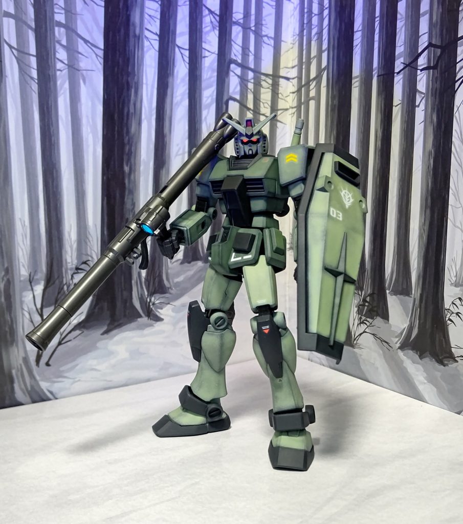 武器はザクらしく、ザクバズーカただ、ベースがEGなのでそのままでは持てなかったので、バズーカの持ち手は多少加工ガンプラスキャンの時は武器持てないんだけどね！あと、当然目はブラックライトで光ります(ぐぽーん)スキャンの結果は後から追記します楽しみ