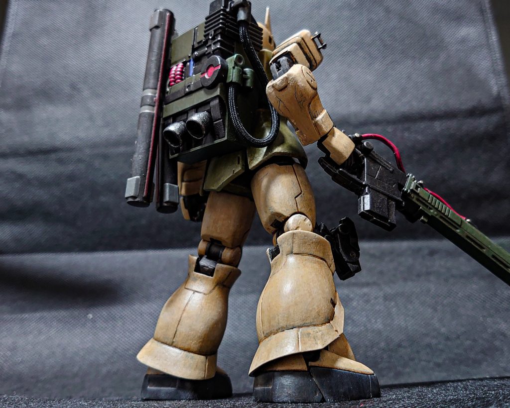 タミヤアクリル筆塗りです。