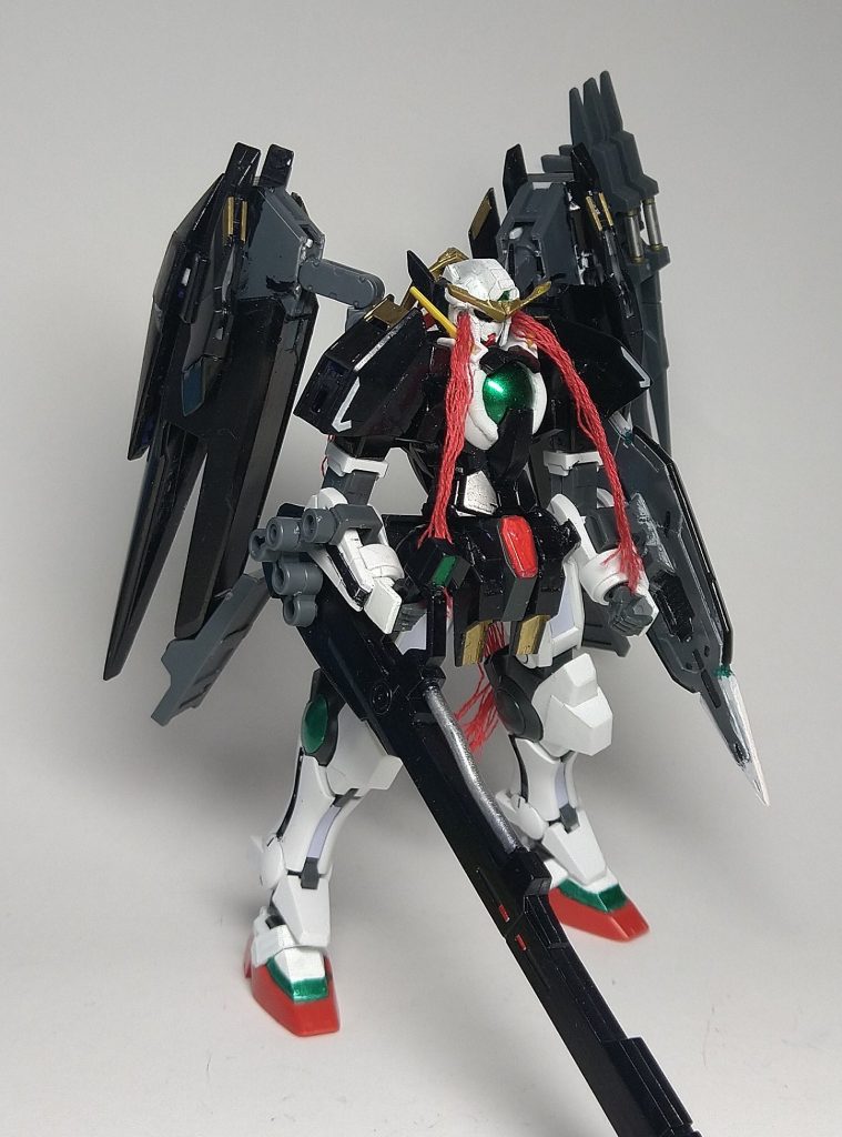 ガンダムナドレエスペランサガンダムナドレにヴァーチェ並の火力を持たせるというコンセプトで開発された機体。ベース機をナドレではなくエクシアにすることでナドレ以上の運動性能を得た。(まあナドレのキットが入手できなかったからなんですけどね…)