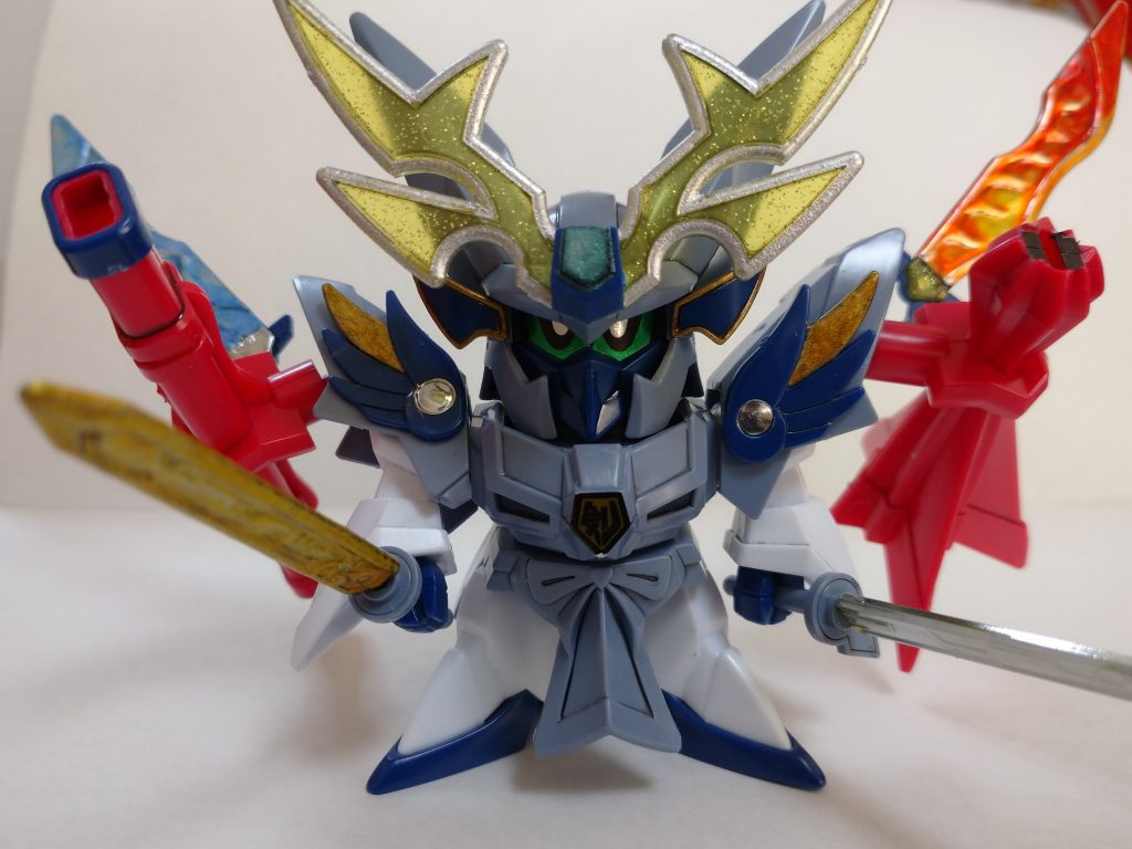 塗装中、クリアー系の塗料が凹部に流れたりし、苦戦しましたがほんの少しでも輝羅鋼パーツに近づけたかなと思いたいです。またSDを作る時はチャレンジしてみたいです。ここまでご覧頂き、ありがとうございます。