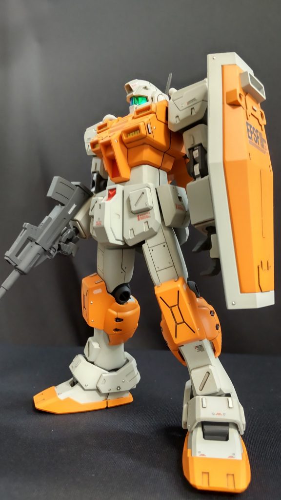 胴体と脚部延長して、スタイルが良くなったと、自己満足して眺めてました。