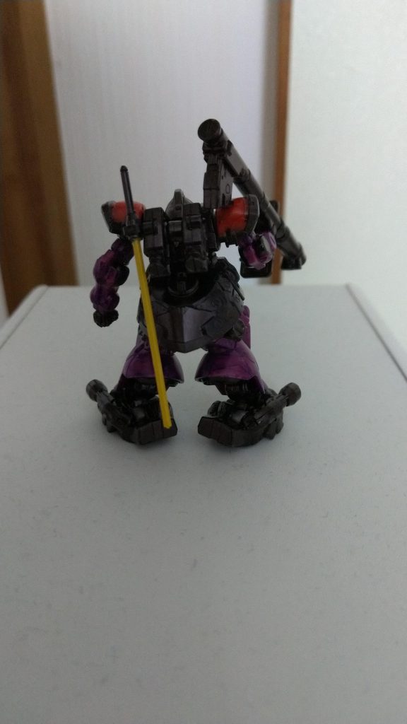 後ろはこんな感じ。塗装は全部マッキーで塗りました。極細の芯でチマチマと頑張って塗りました!調べたらマッキーならABSでも問題なく塗れるんですね。マッキーすげーww