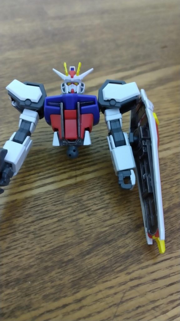 後はシールドの裏とか……胸部のダクト(?)部分にも塗ってます。