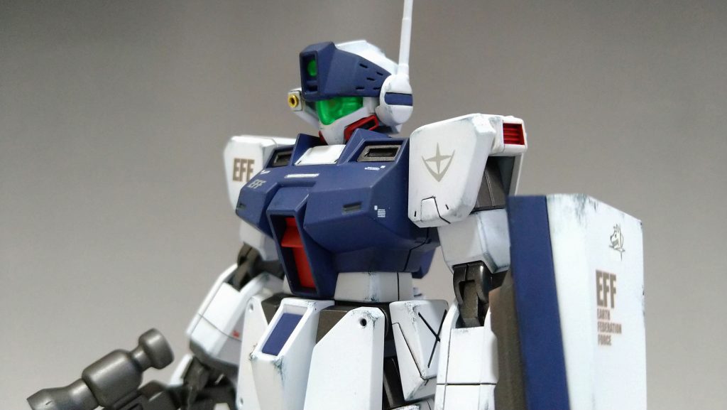 カメラアイをディテールアップしたのですが、ゴーグルを半つやで仕上げたせいかあまり効果がみられず。。。