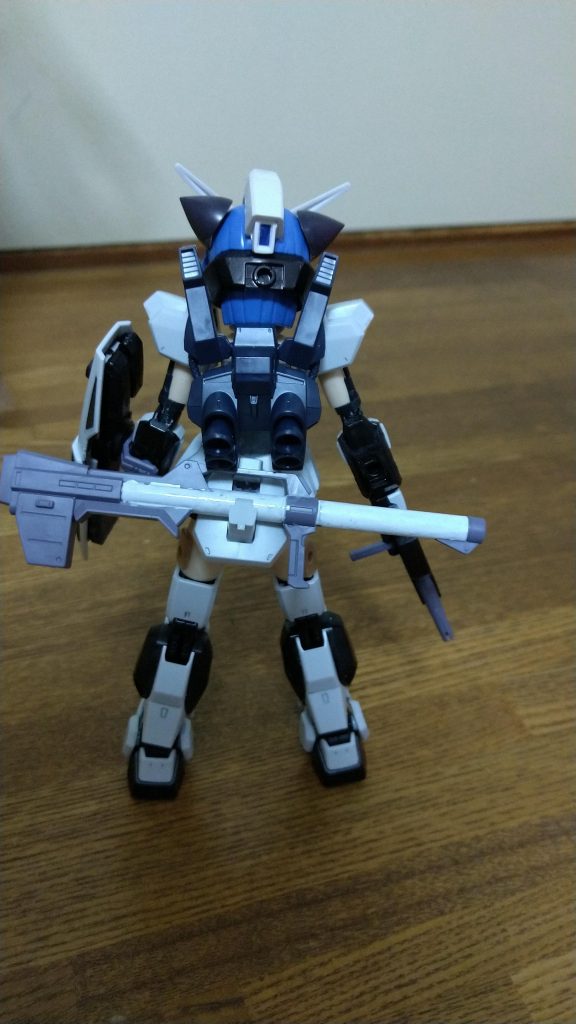 後ろはこんな感じ。今回もハイパーバズーカを腰に懸架させることができます。