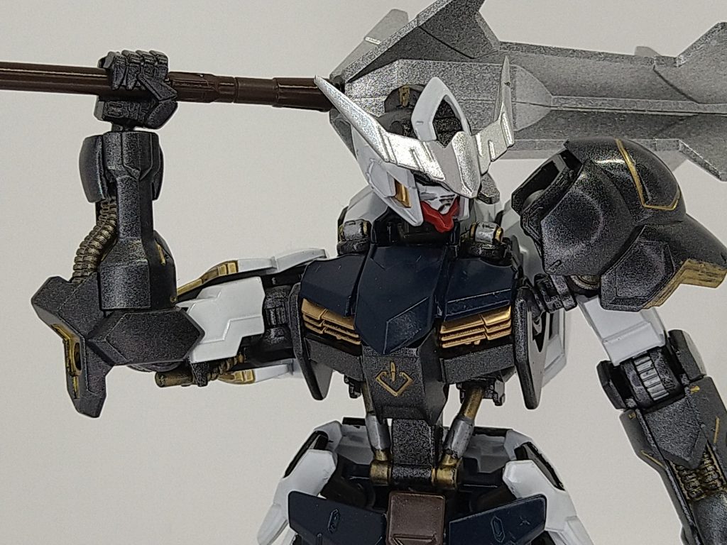 今回はこれで以上になります。今回の作品は武装が少なかったりパーツ構成がシンプルだったので制作時間は前回ほど掛からなかったものの鉄血機体特有のフレームの塗装があったのでそちらで苦戦しました。次回作はまだ未定ですが久しぶりにAGE-2の改造作品を作ろうかなと考えています。ここまで見て頂きありがとうございました!!最後に制作過程も簡単に載せるので見ていただけたら幸いです。