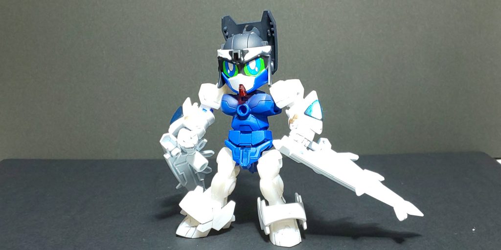 エクスヴァルキランダーを素体にする以上、おっぱいは捨てられませんからね。