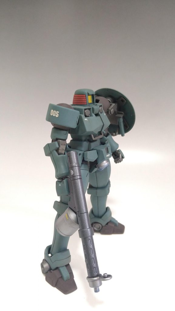 側面が薄っぺらいのが量産機って感じで良いです。