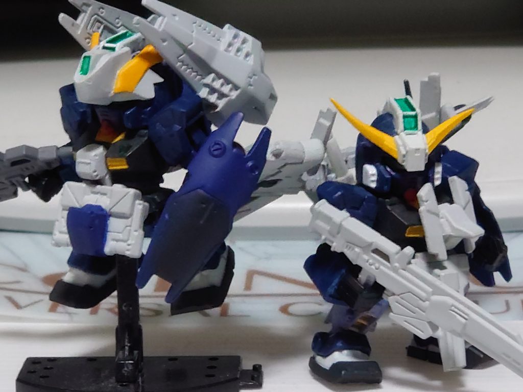 右の物はフルドドとジャンクのフィギュアを使って改造したものです〜ヘイズルとかのTR系列は個人的にとても大好きなのでまた良さそうなコンバージが売ってたら組み合わせて改造したいと思いますね〜それではまた〜]'ω')ﾉｼ