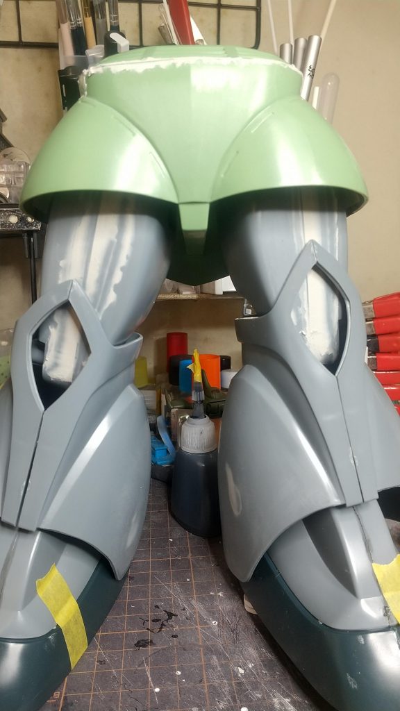 付き位置を下げることで延長加工無しに足長効果(向かって左)