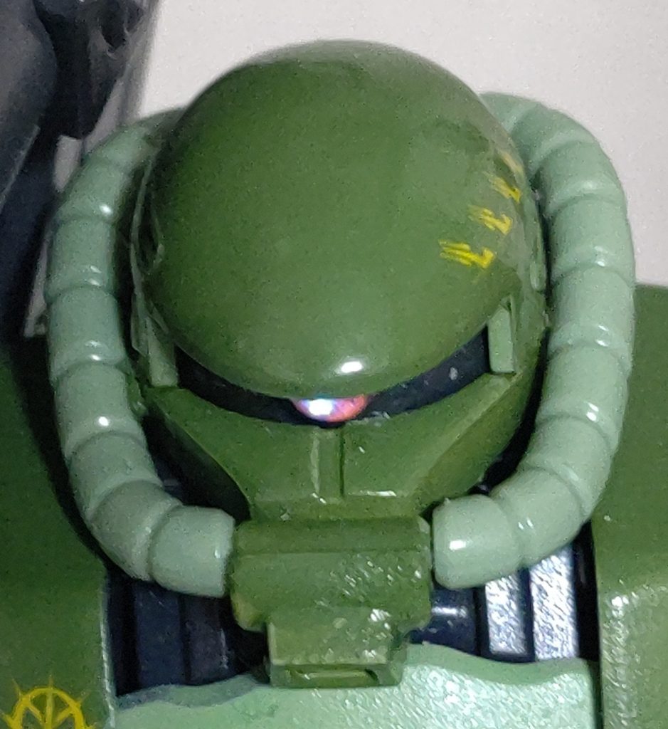 モノアイやサイトレンズはセリアのネイル用ラインストーンを使用してみました圧倒的再現度の高さセリア侮れず