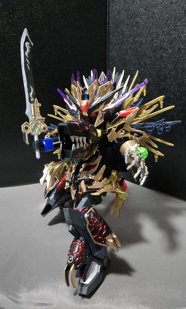 前回の狐様と同様に脚は二重関節にしているので、膝立ち等のポーズを取ることができます。