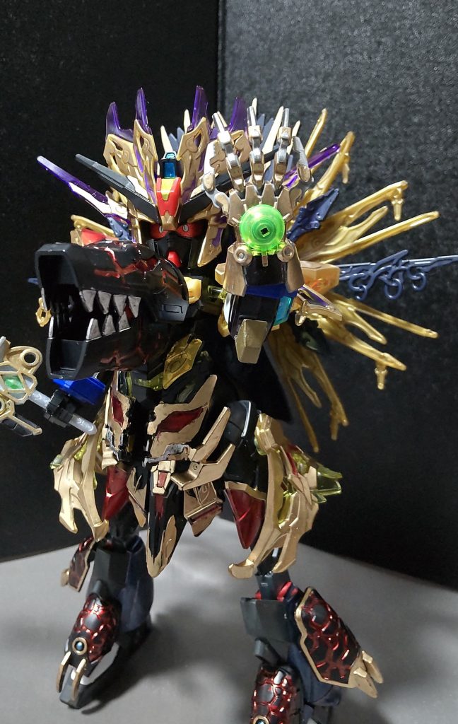 ・魔拳「阿僧祇」(あそうぎ)左手に装着されている魔拳で、念を込めて解放することによりあらゆる力や現象を使役することができる。※元ネタは空想科学世界ガリバーボーイの魔拳マインダーです。震える左手にマインダー吠えるとき♪