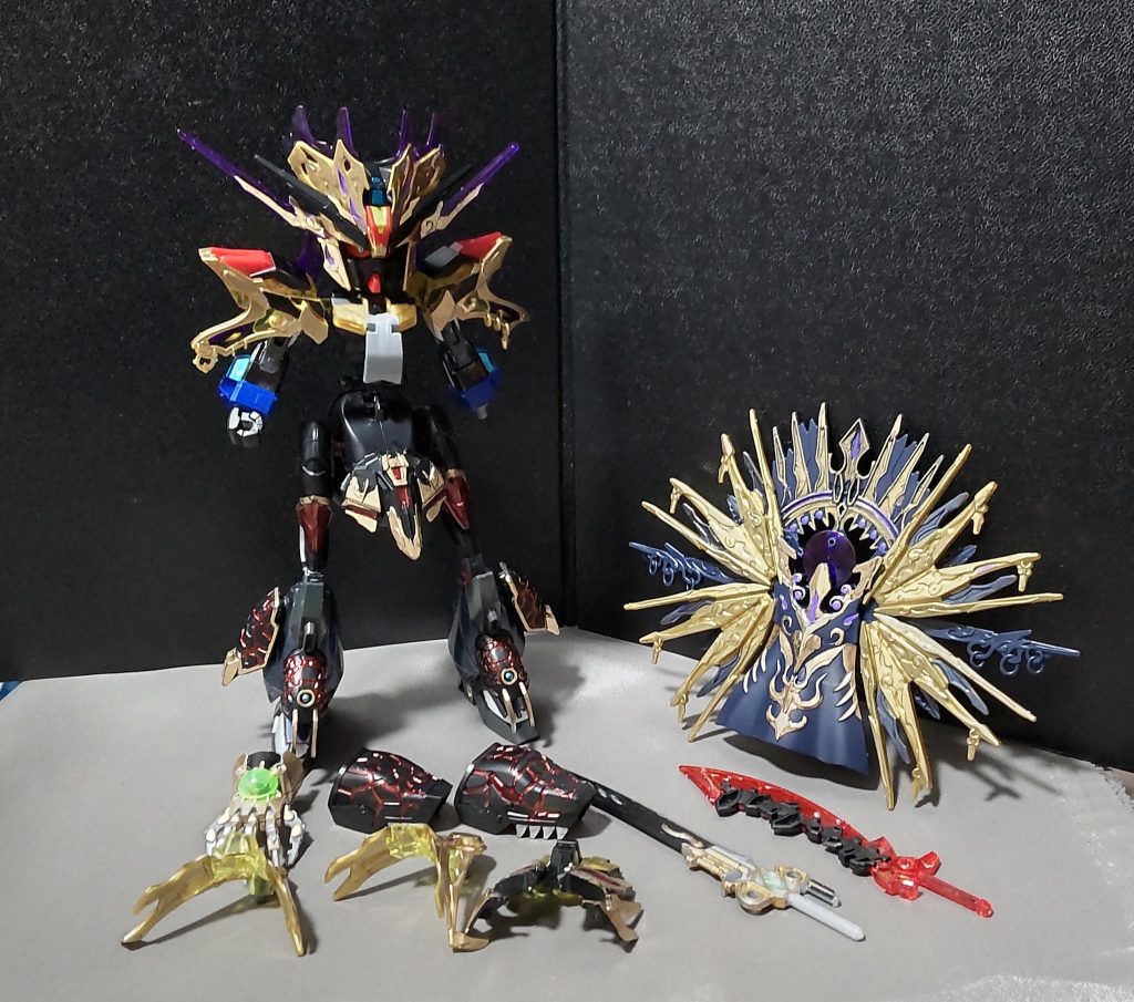 武装や装甲はある程度外せますので、他のSDプラモとの着せ替えも可能です。