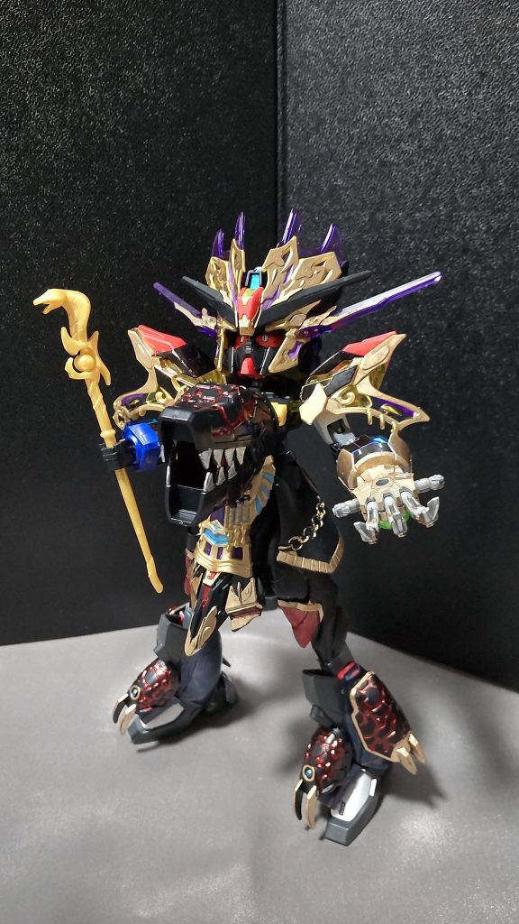 これはクレオパトラキュベレイのパーツを付けた姿になります。違和感はないですねぇ。