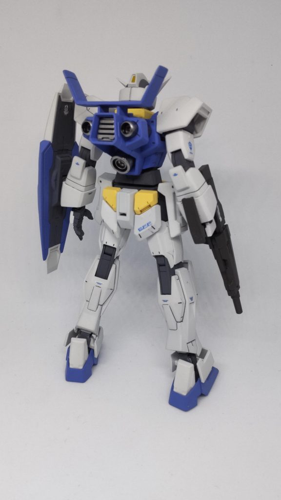 背面。GUNDAM WEAPONSの画稿とにらめっこしてブルーは特にこだわって調色しました。