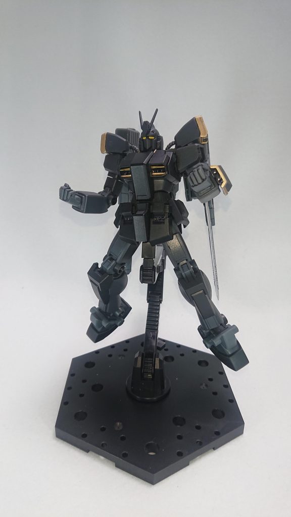 ミサイルハッチを展開