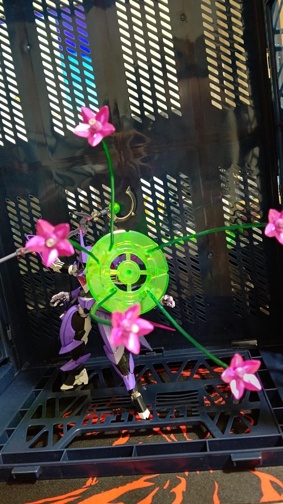 さらに、防御陣からファンネルを展開します