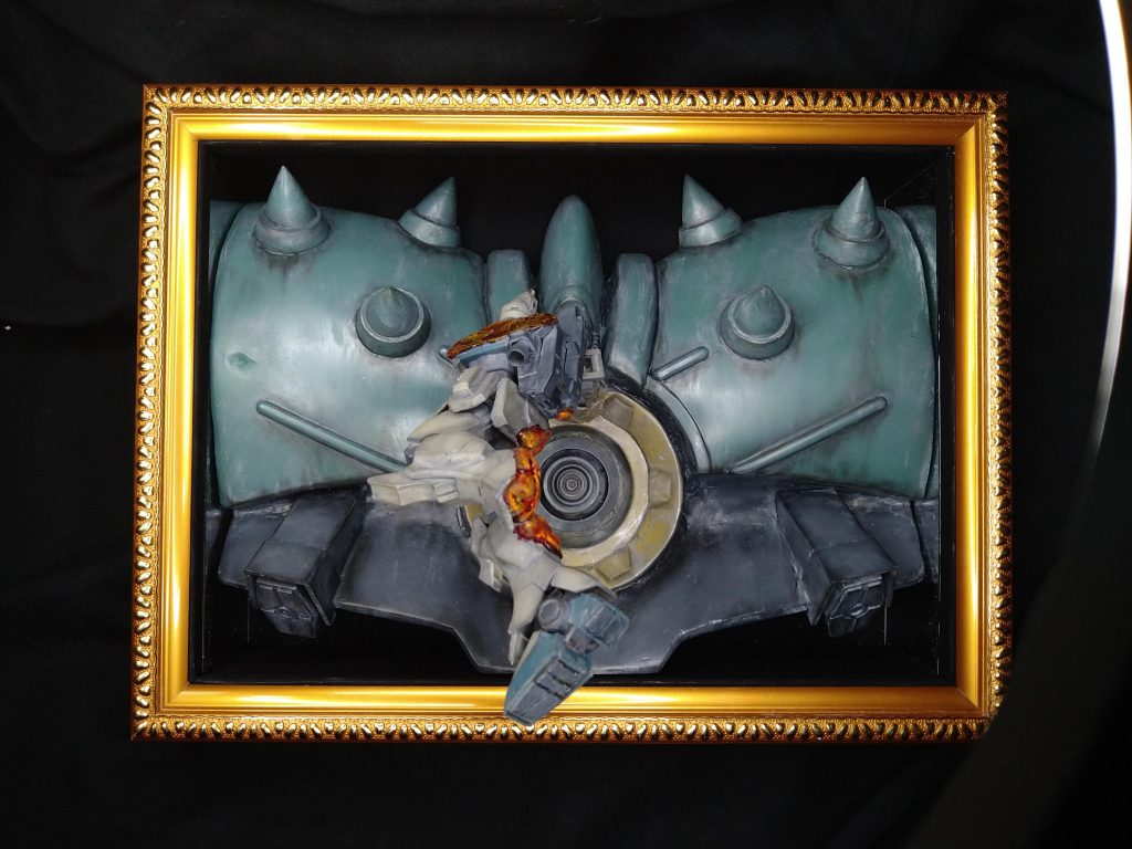 メガ粒子砲が直撃してるようでギリギリ避けてるのがわかります