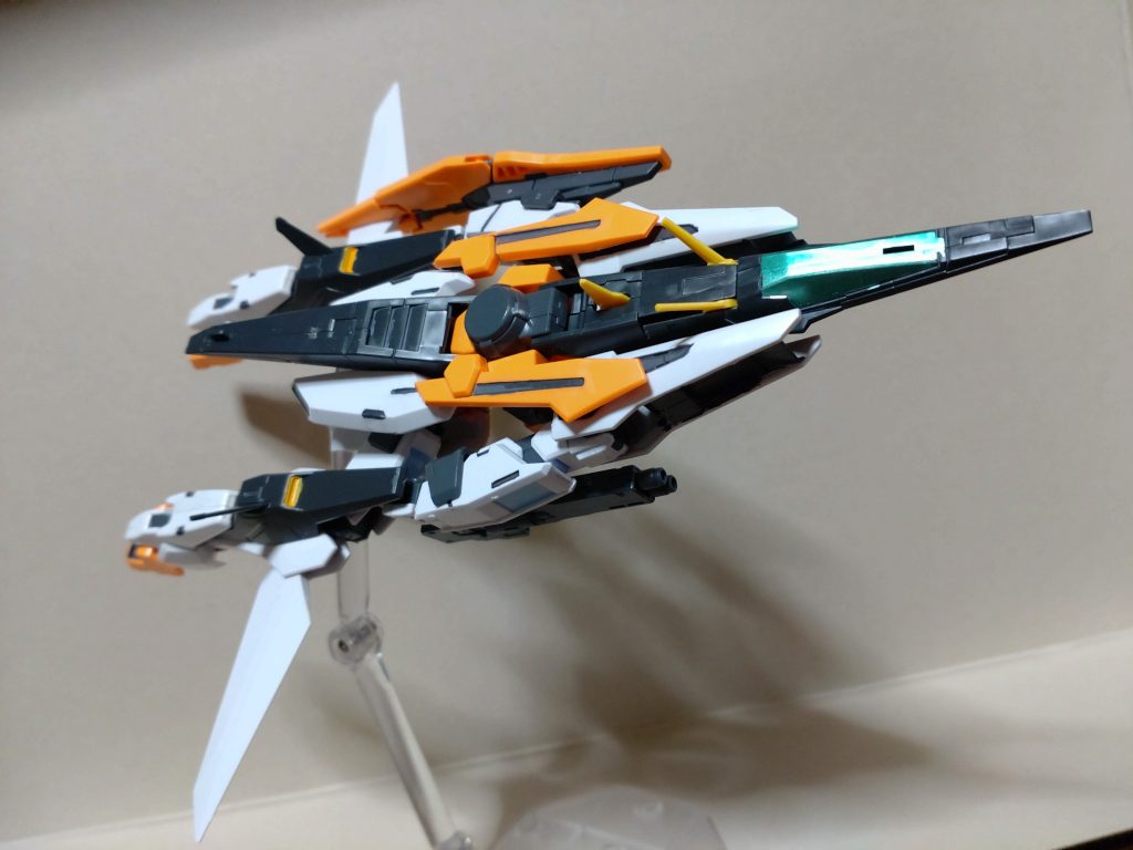 変形も。個人的にはアリオスよりもハルートよりも、キュリオスの変形が好き