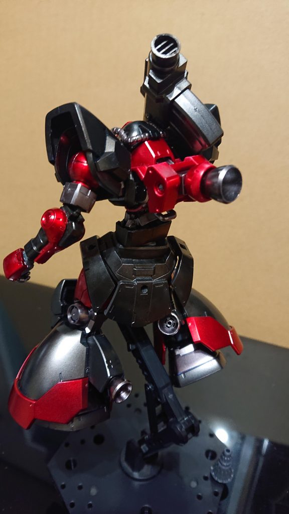 いつもなら後ろに武器を装備しまくるのですが、全体のプロポーションが美しく感じたためそのままfinish