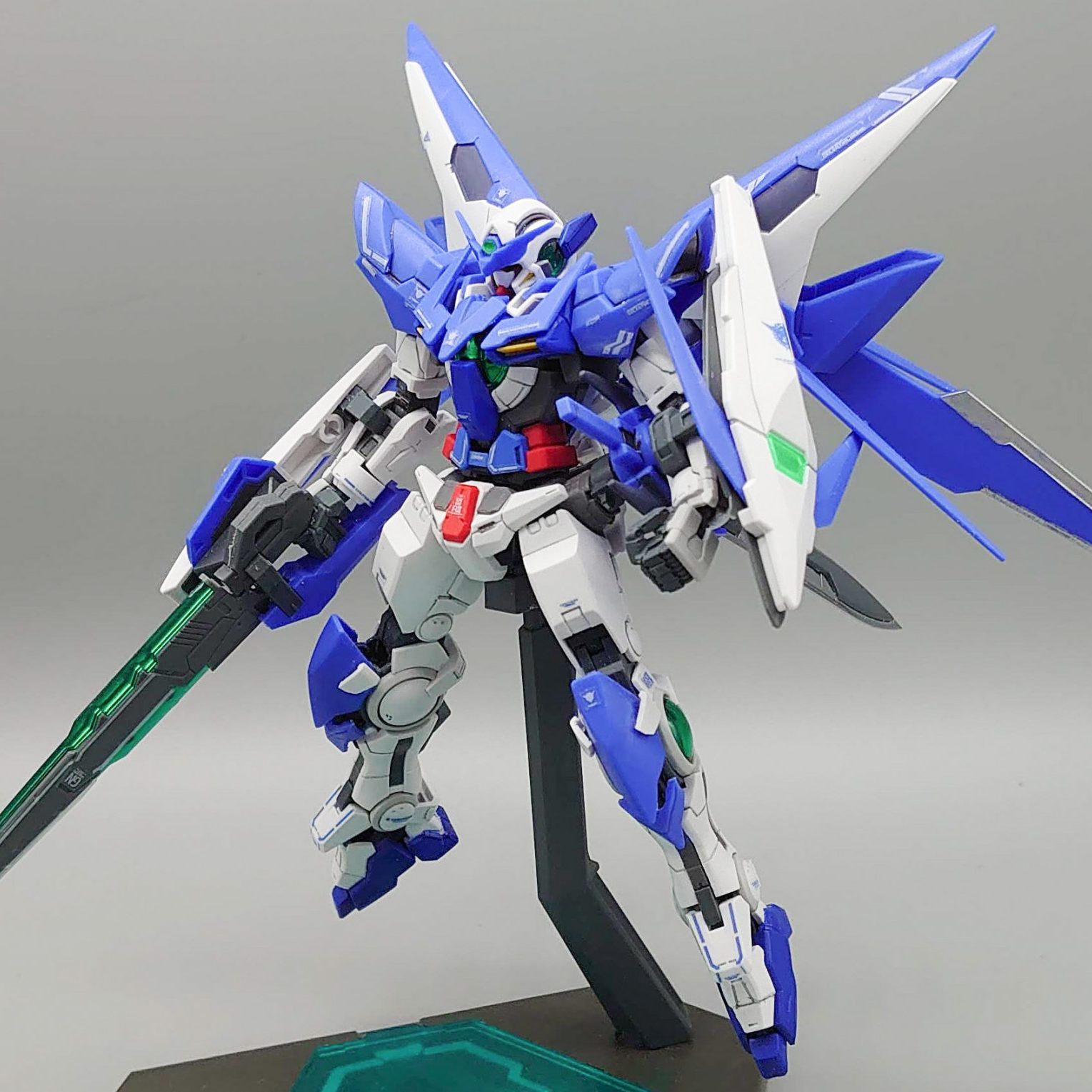 Rg アメイジングエクシア エイトさんのガンプラ作品 Gunsta ガンスタ