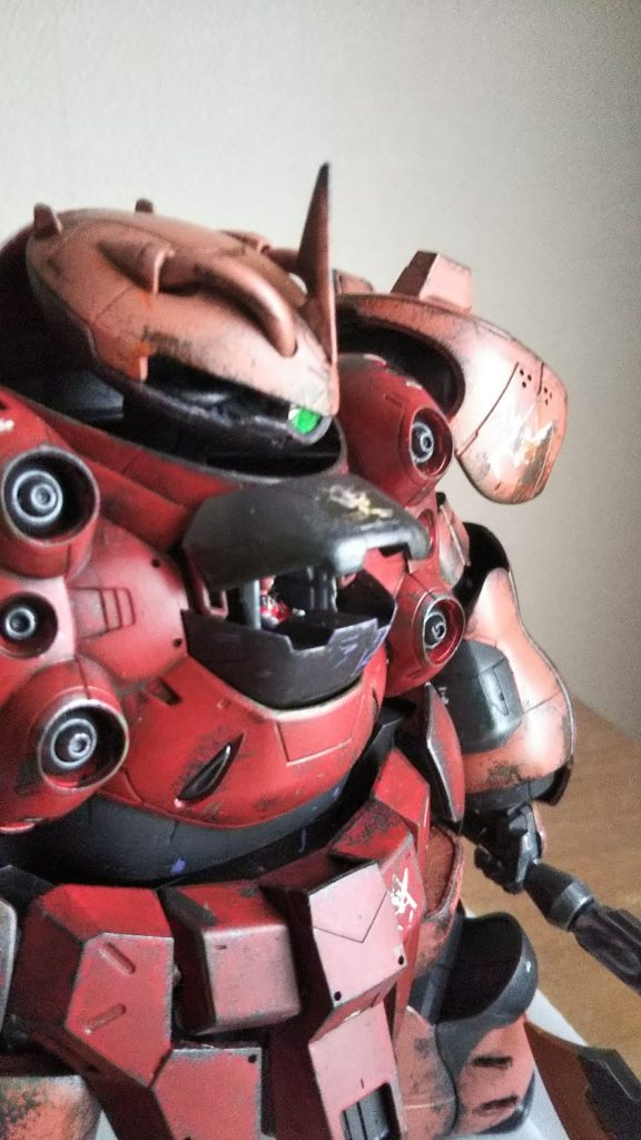 モノアイに変更　シャアザクカラー