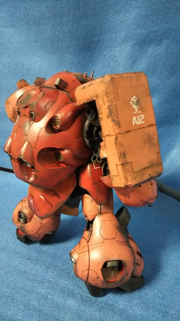 ハンマーを加工してシールドにしてます。磁石で取り付け