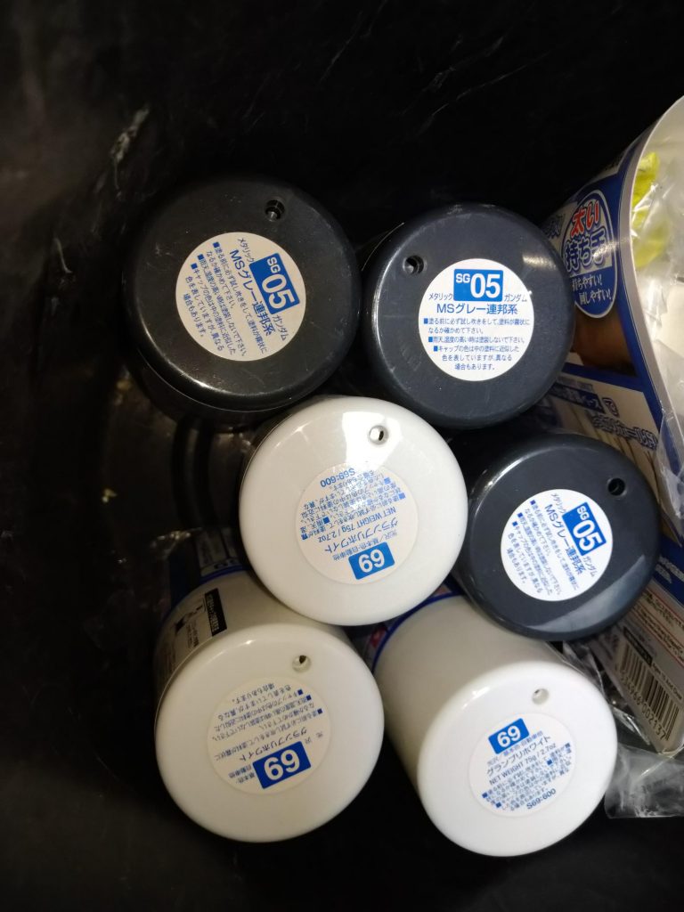 缶スプレーは一部Amazonで37%OFFで仕入れました。