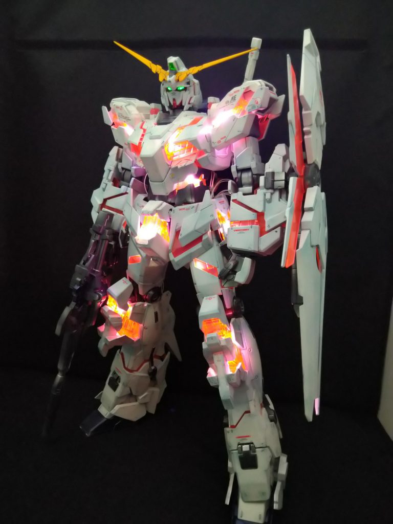 1/48 メガサイズ　ユニコーンガンダム 素人のLED外付け–2枚目/制作者：ASH7045F