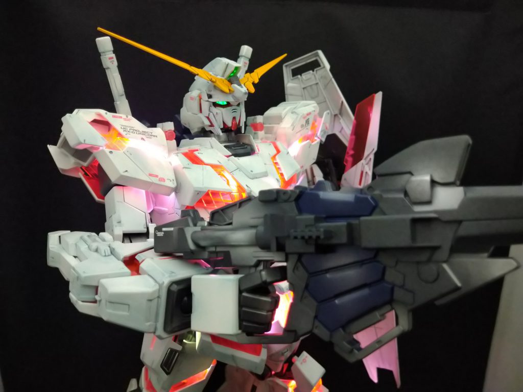 1/48 メガサイズ　ユニコーンガンダム 素人のLED外付け–8枚目/制作者：ASH7045F