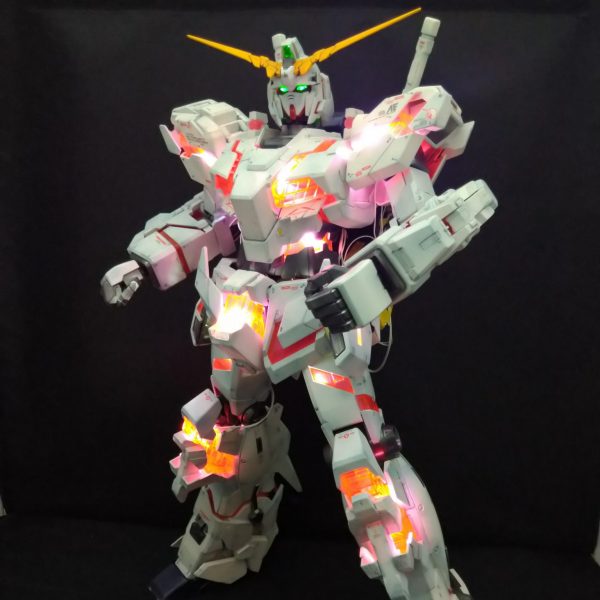 1/48 メガサイズ ユニコーンガンダム 素人のLED外付け｜ASH7045F