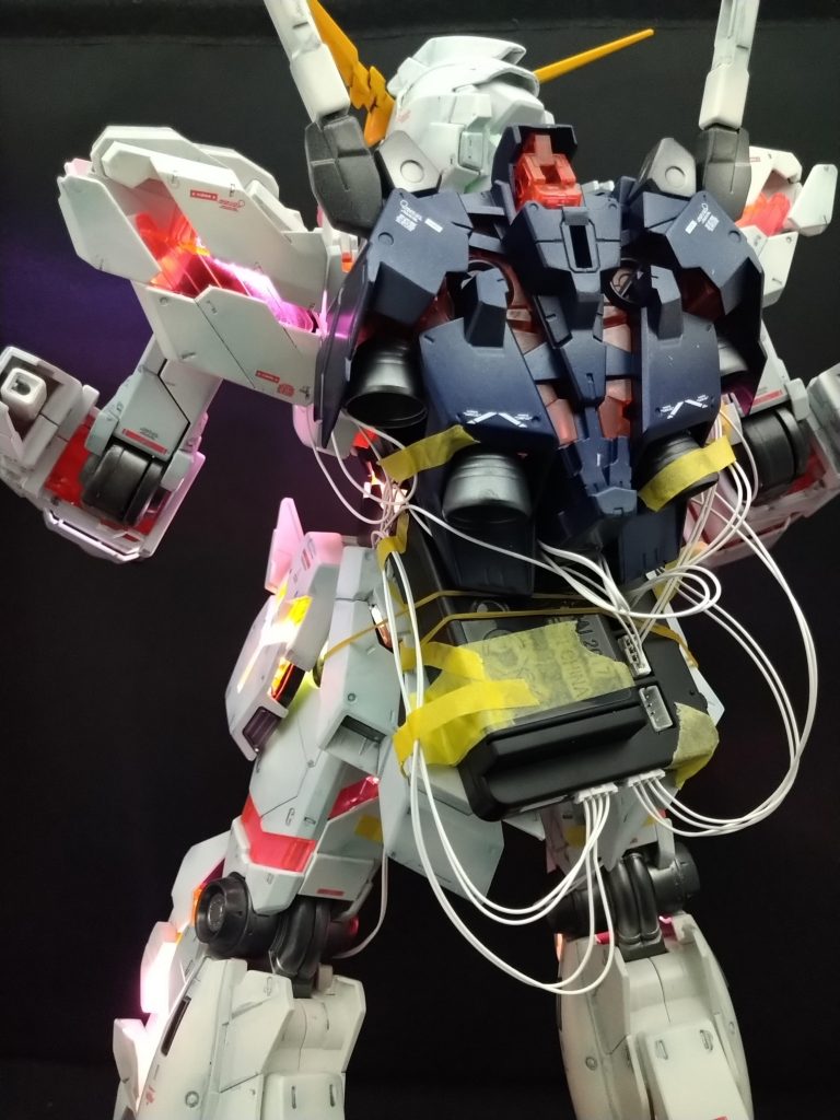 置き物なので後ろは良いでしょうって事で☝