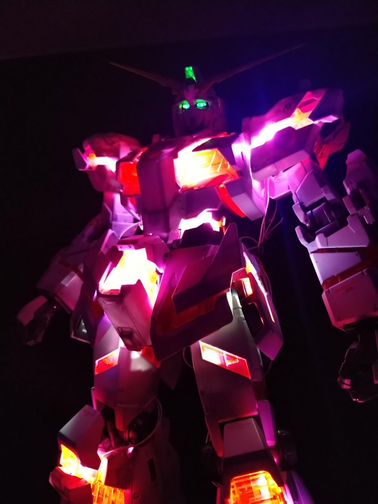 1/48 メガサイズ　ユニコーンガンダム 素人のLED外付け–3枚目/制作者：ASH7045F