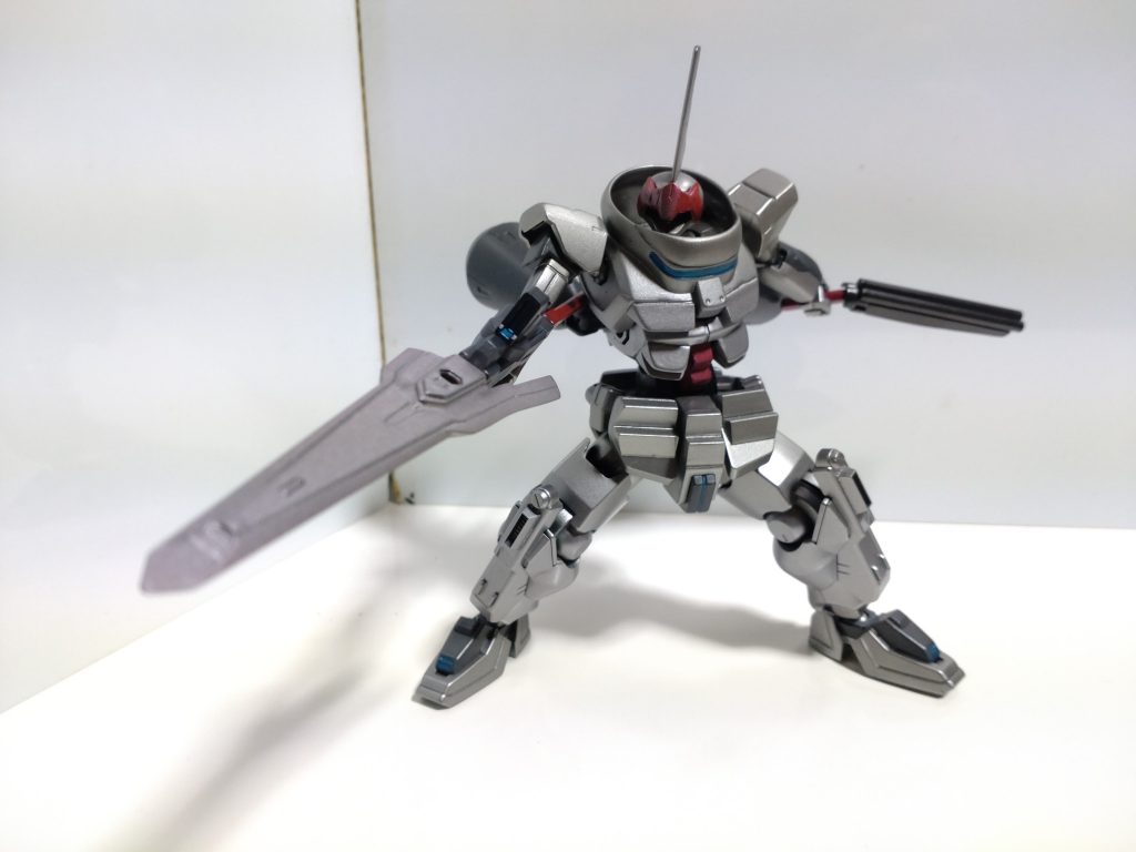 そのままでも銃火器として使える他変形してより高出力のビームが撃てます。スコープ？は30MMのオプションです。