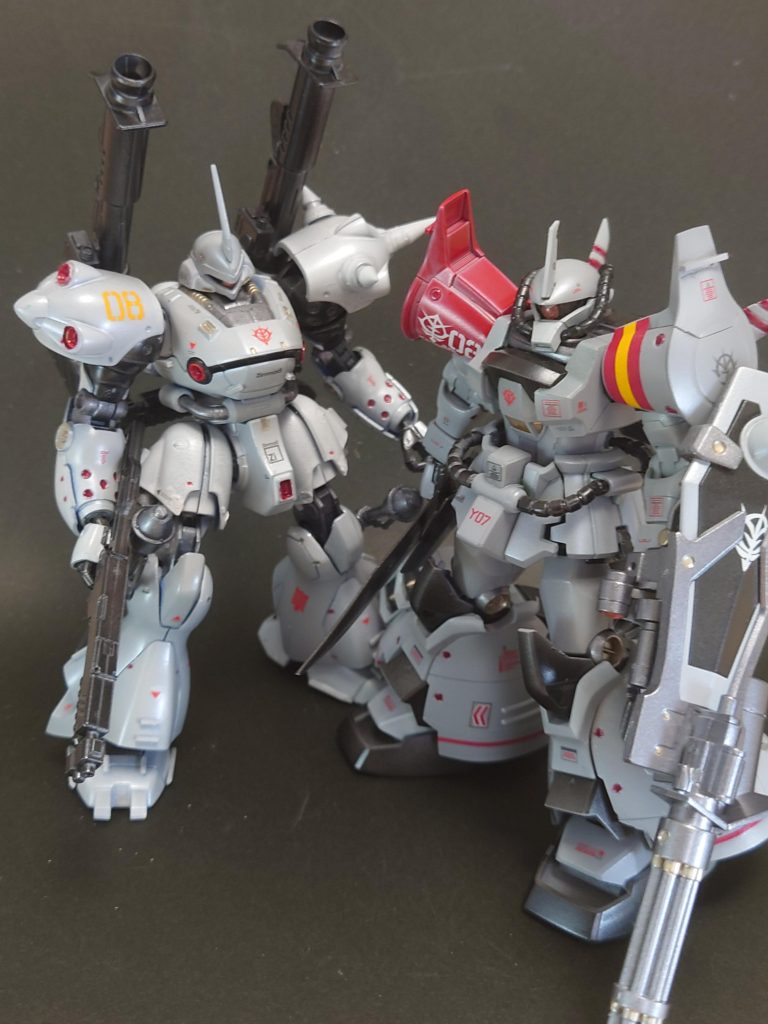 以前作ったケンプファーと並べて。あと1機で3人小隊完成です!個人的に狙撃や砲撃などの後方支援が得意そうな機体を入れたいな〜と思ってます。いい感じの機体を探さなきゃです