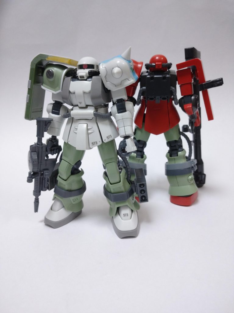 とりあえずあまったジャンクパーツで組んだザク。手を加えて統一感を出すつもりでしたが当時は連邦仕様にするとは考えていませんでした。