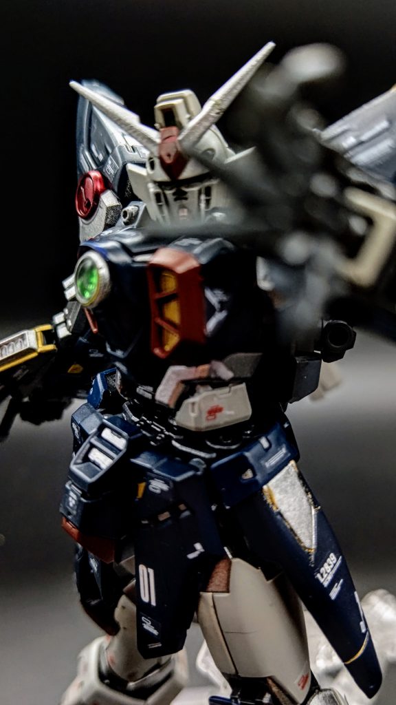 OPのヒイロのポーズを再現したかったんですが可動域上難しいみたいです。ポージングが下手なだけの可能性もあります。写真NGみたいになってしまいました(^_^;最後まで見ていただきありがとうございました!!