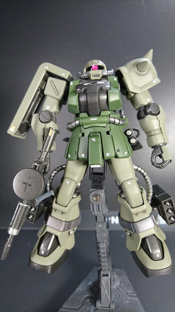 今回は基本的な色目は変えずにメタリックカラーを関節部にはいつもの黒鉄色と焼鉄色の2色を使いパイプ部にはシルバーを艶消ししないでメタル感を出そうとしてみました。