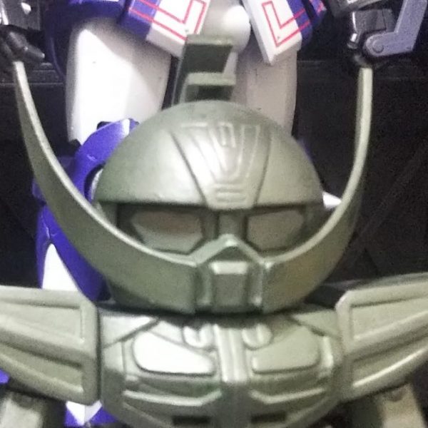 ミリシャのお土産売り場にありそうなやつ