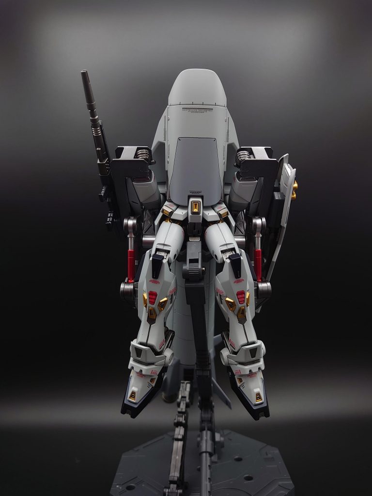 個人的にはこの正面からのアングルがシュールで好きです。最後まで見ていただきありがとうございましたm(_ _)m