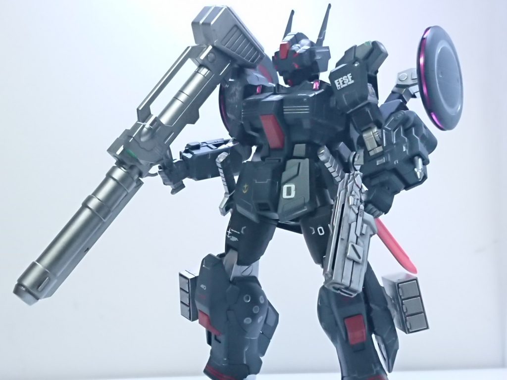 基本的な仕様はブラックライダーと同様だが、HADESに類する特殊システムが搭載されていない。火力を確保するため武装の追加が行われている。