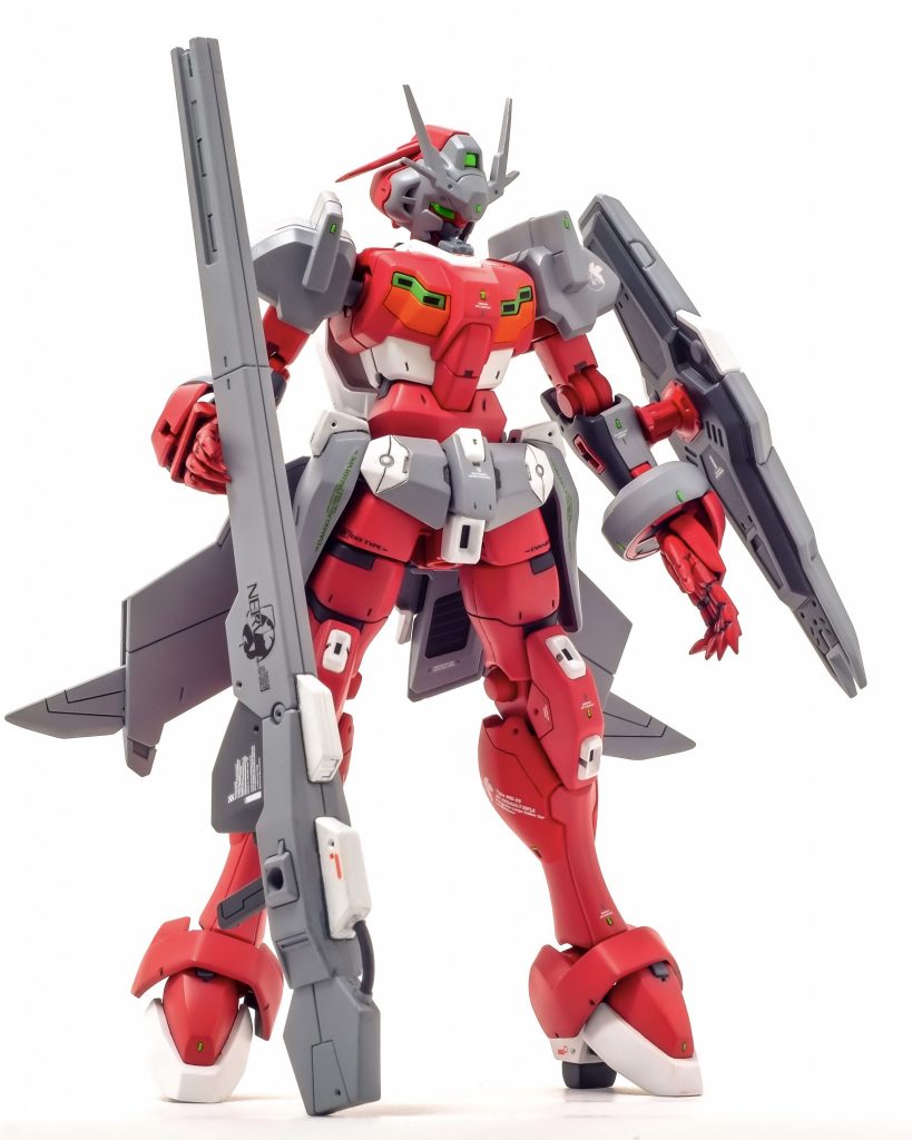 フレームの鮮やかなレッドはクレオスモンザレッド、蛍光レッド、ホワイトの混色。装甲のサーモンピンクレッドはMSカラーと蛍光レッドの混色。蛍光グリーンはガイアのエヴァカラーです。