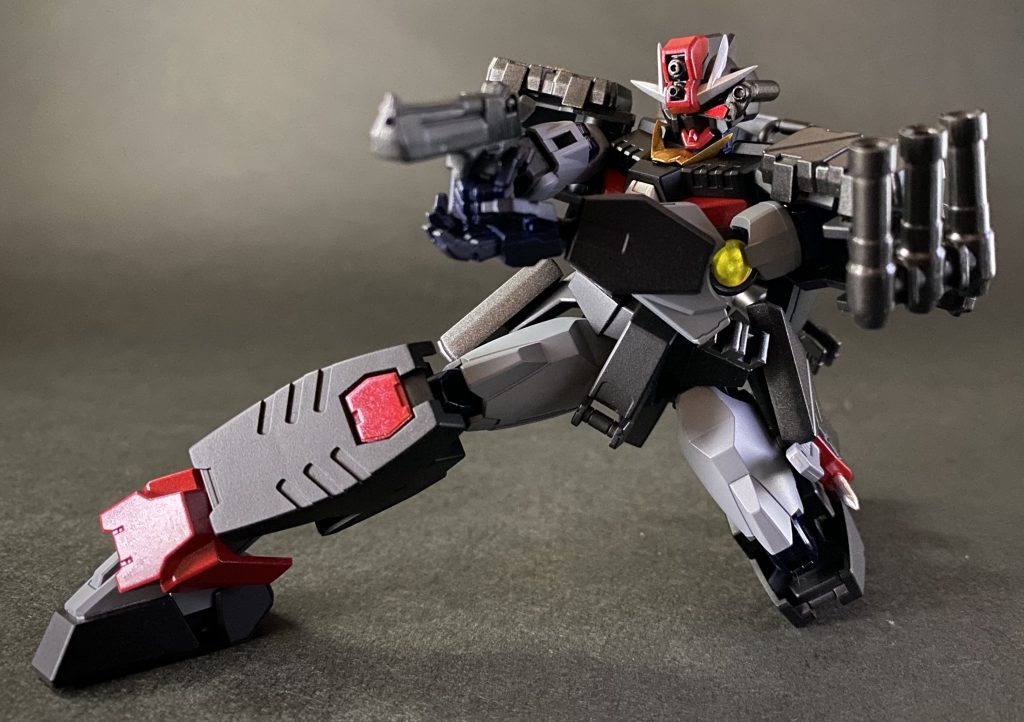 リアアーマーにはハンドガン(※デザートイーグル)を装備！「コマンド化」したら、銃なら何でもカッコよく見える魔法がかかるのカナ？🤔