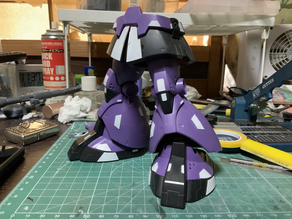 プラ板穴あけスジボリ