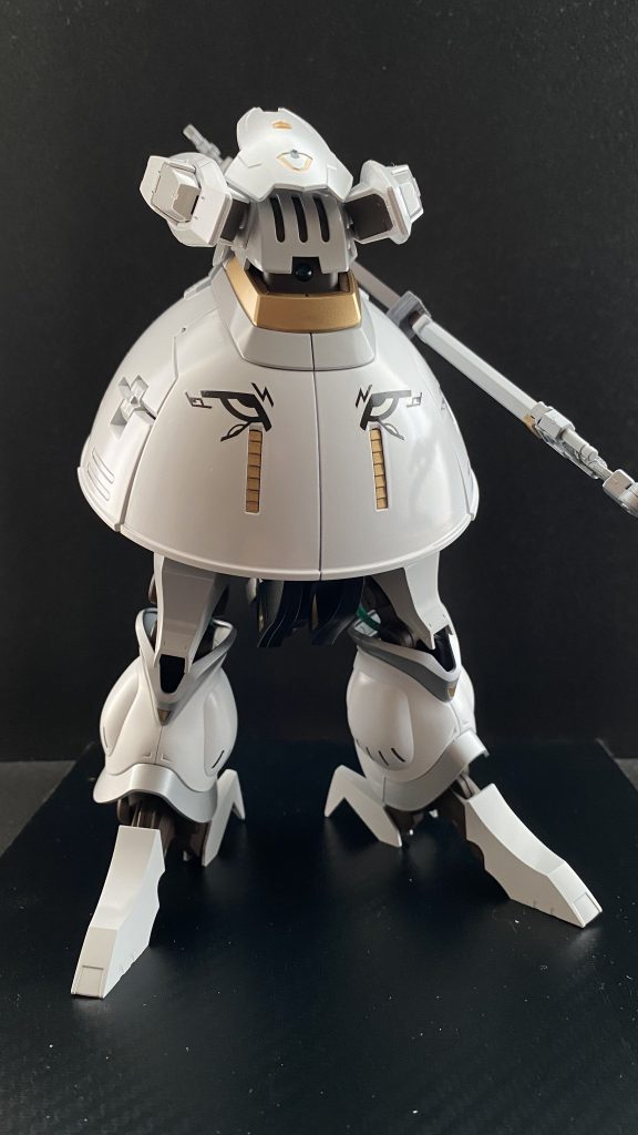 　中間形態…。　…もはや、語るまい。