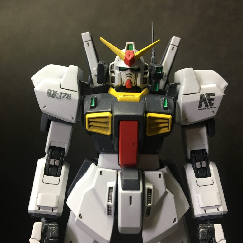 サンダーボルト版は純アナハイム製なので連邦のロゴも無しにしてガッツリ『AE』推しにしてます^ ^バルカンポッドは市販パーツを追加してディテールアップ。