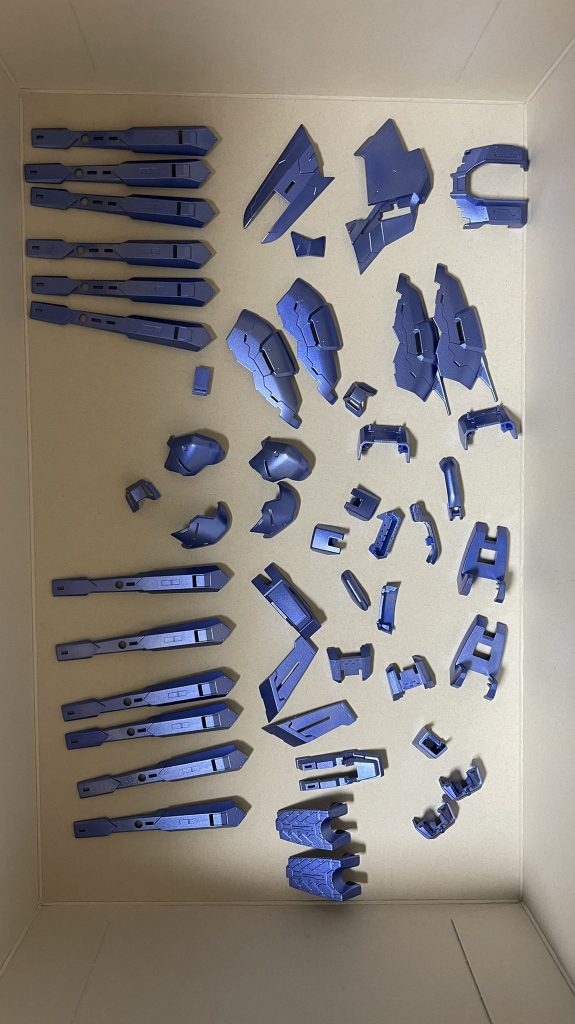 RG Hi-νガンダム–4枚目/制作者：ν